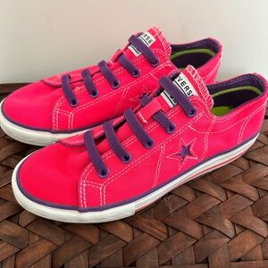 Juniors size 4 hot pink One Star Converse Low